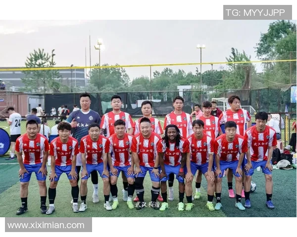 武汉足球队逆袭之路：钻石联赛特别报道揭示背后故事与奋斗精神